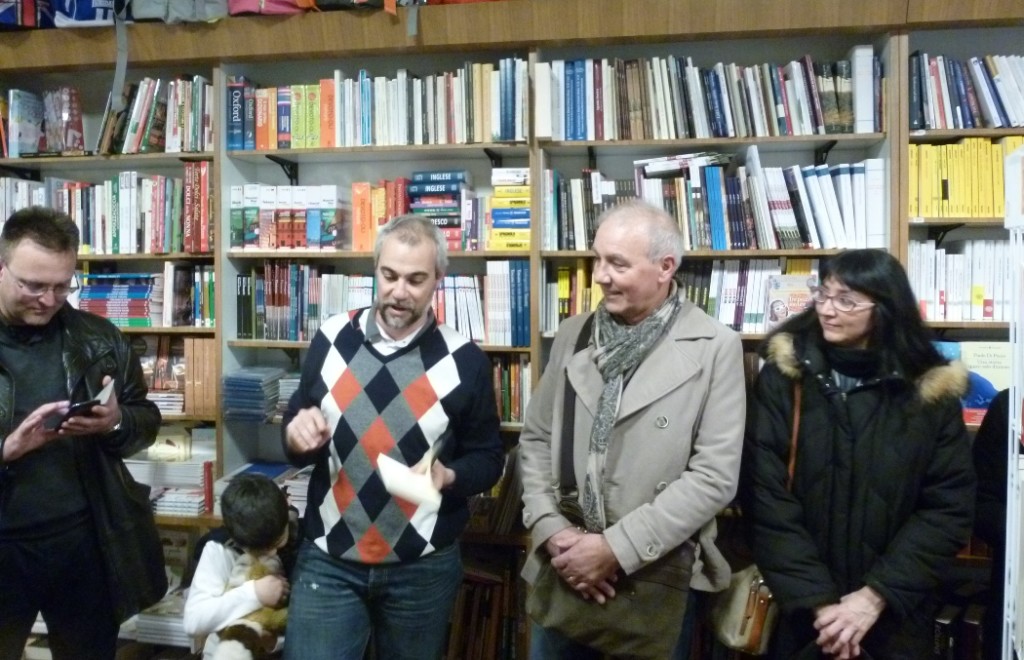 Marco Malvaldi con i lettori in Libreria